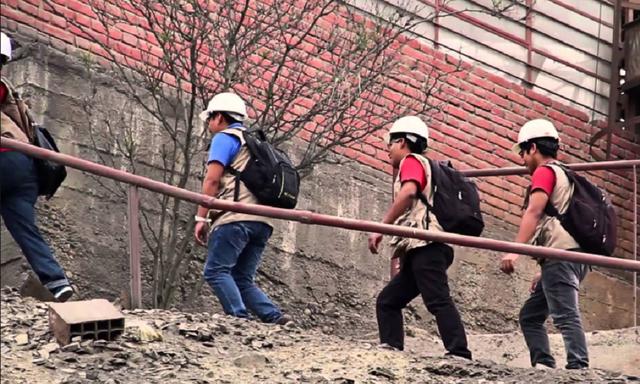 Cuarta carrera mejor pagada: Ingeniería Minera, Metalúrgica y Petróleo. Los mejores pagados son los ingenieros de minas de la PUCP (S/ 5,107), seguidos por los de la UNI (S/ 4,892), que también ofrece las carreras de Ingeniería de Petróleo y Gas Natural (