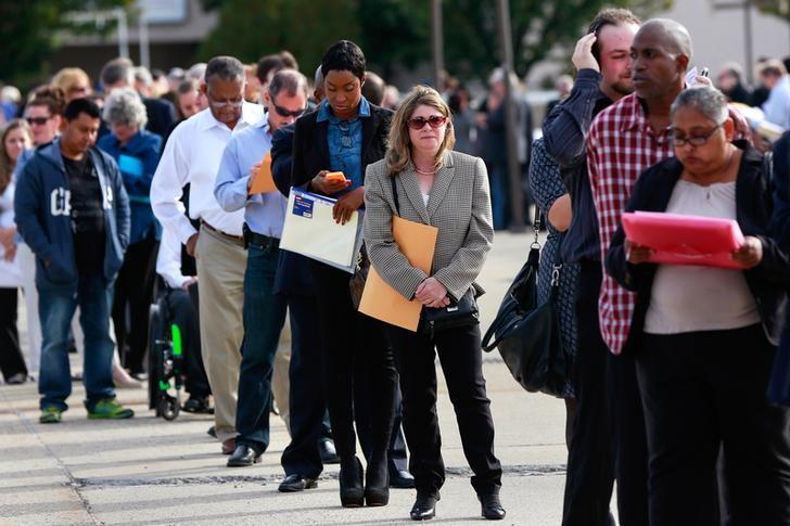 El Departamento de Trabajo informó que el promedio de solicitudes del seguro de desempleo en la últimas cuatro semanas llegó a una cifra récord de 1 millón. (Foto: Reuters)