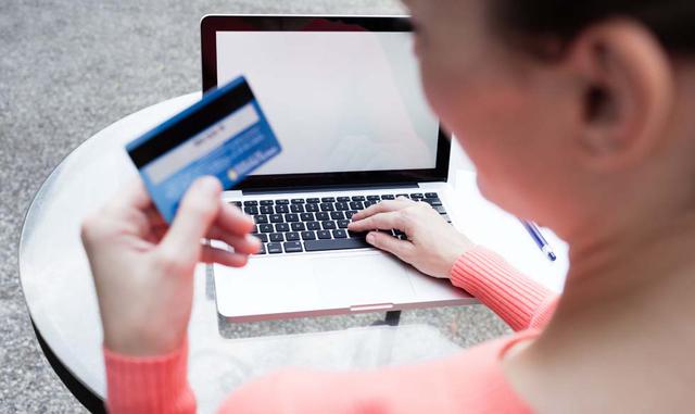 Foto 6 | Solución 3: Ajusta tus gastos. Es simple, pero requiere disciplina: gasta menos y ahorra más. Ajusta tu estilo de vida porque el sobregasto generalmente se manifiesta como deudas en las tarjetas de crédito, que pueden llegar a ser tan costosas qu