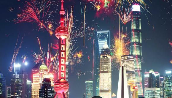 Fuegos artificial en Shanghái por el Año Nuevo chino.