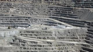 BHP dice minas de cobre Escondida y Spence en Chile operan normal pese a huelga de gremio remoto