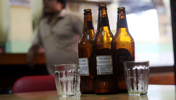 Perú lidera el consumo de alcohol ilegal en la región, según Euromotor International. Foto: Andina