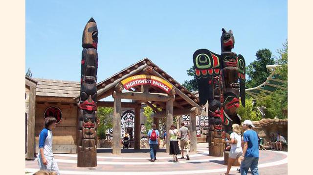 Memphis Zoo, Memphis, Tennessee.