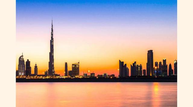 Burj Khalifa, Dubai, Emiratos Árabes Unidos. "Al ver que se elevan a los cielos por encima de la línea del horizonte es un espectáculo para la vista. Verdaderamente una obra de ingeniería y arquitectura moderna".