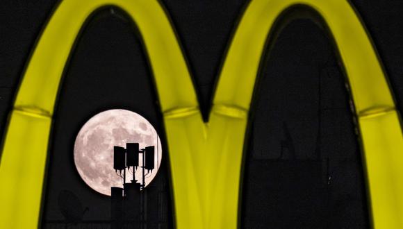 McDonald’s es una famosa empresa estadounidense dedicada a vender comida rápida (Foto: AFP)