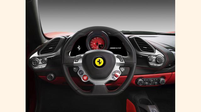 Elementos como el volante multifunción se mantienen en este nuevo modelo. (Foto: Autocosmos)