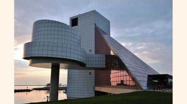 Salón de la Fama del Rock and Roll en Ohio, EE UU, dedicado al recuerdo y memoria de los artistas más famosos e influyentes de la música rock, inaugurado en 1995.