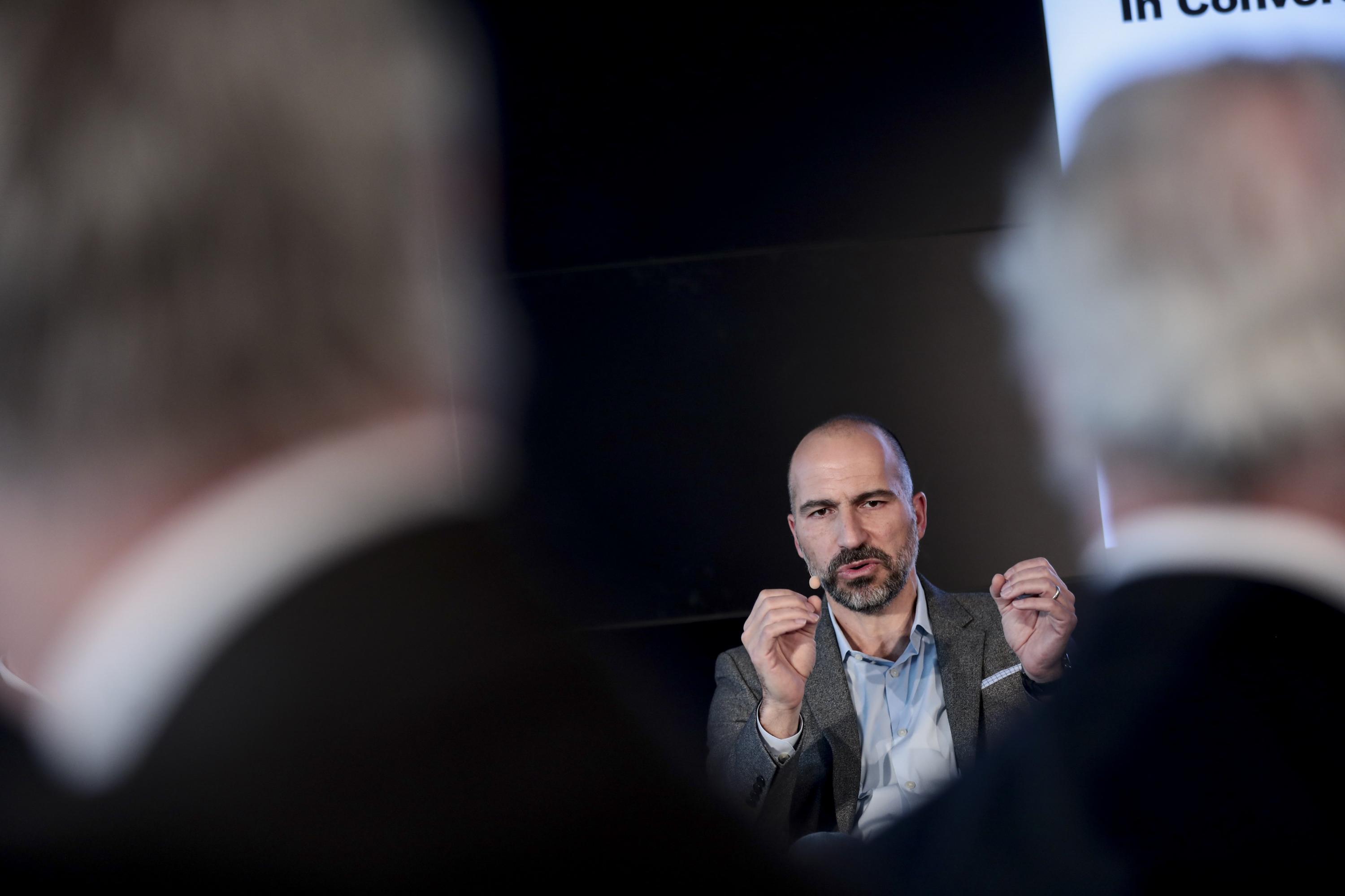 “Ya sea que se trate de pedir un viaje, comida a su restaurante favorito, y pronto, la compra y entrega de supermercado a domicilio, queremos que Uber sea el sistema operativo para la vida cotidiana de nuestros usuarios”, dijo Dara Khosrowshahi.