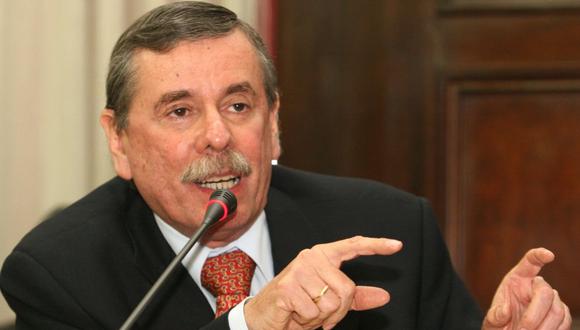 Fernando Rospigliosi es investigado por la fiscalía tras un artículo referido al fallecimiento del expresidente Alan García.  (Foto: Andina)
