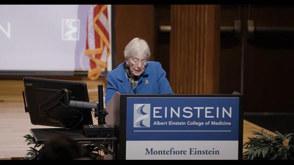 VIDEO VIRAL | Dona $1.000 millones para pagar matrícula de estudiantes de Medicina pero pone una singular condición. (Albert Einstein College of Medicine)