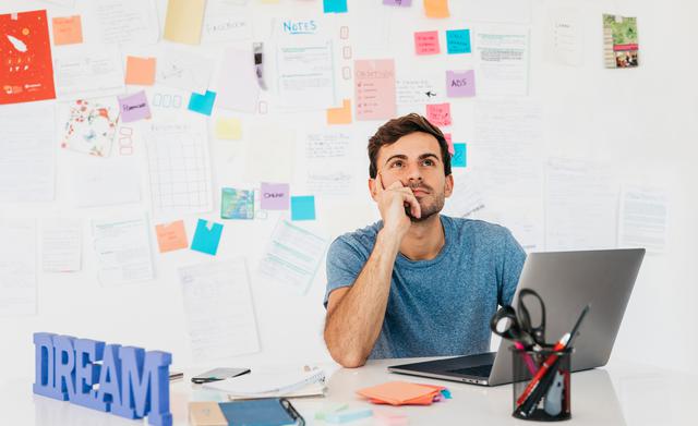 FOTO 7 | 7. Reconoce que tienes todo lo que necesitas. Puede que al principio esto te parezca incómodo, y habrá ocasiones en las que también te requiera esfuerzo y trabajo. Pero cuando estás haciendo lo correcto, vale la pena. Puedes elegir negarte a ti mismo, o decirle que sí a tu corazón y a tu alma, pero siempre eliges lo que tienes en la vida. Haz hoy el trabajo necesario para crear el mañana de tus sueños. (Foto: Freepik)