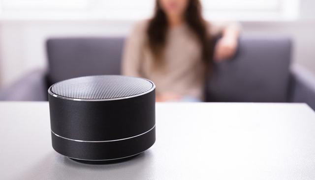 FOTO 4 | Inteligencia artificial hasta en la sopa
Aquella partida de ajedrez supuso un antes y un después. Para la mayoría, la IA había sido algo entre complicado, curioso y absurdo. No tenía aplicación práctica, no podía usarse para nada. Tras Deep Blue, el mundo al completo se dio cuenta de las posibilidades de las máquinas. Unos años antes, Dreyfus presentaba una nueva versión de ‘Lo que las máquinas no pueden hacer’.

Pero la gente ya no quería hablar de limitaciones. Internet había aparecido casi por arte de magia y el mundo empezaba a conectarse y a recoger datos, combustible ideal de las máquinas pensantes. Es así como varios vehículos de competición autónomos lograron recorrer 100 durísimos kilómetros en el desierto de Mojave. Otro hito de los “imposibles”. (Foto: Huawei)