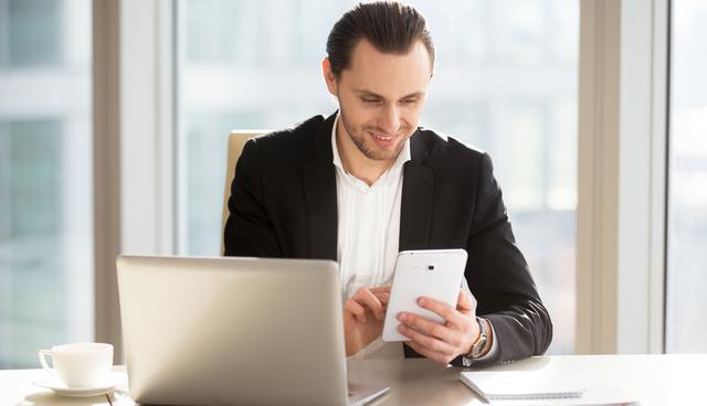 FOTO 3 | 3. REGULAR POSTS VS. VIDEOS POSTS. Las publicaciones regulares con texto y/o imágenes parecen tener el mayor protagonismo en las redes sociales, pues se llevan el 66% de las “reacciones” (me gusta, me divierte, etc.) por parte de los usuarios peruanos. Sin embargo, las publicaciones de videos destacan en el porcentaje de “compartidos” con un 52% y, además, no se quedan atrás con las “reacciones” que reciben, pues tienen un 36% del total de interacciones que reciben. (Foto: Freepik)