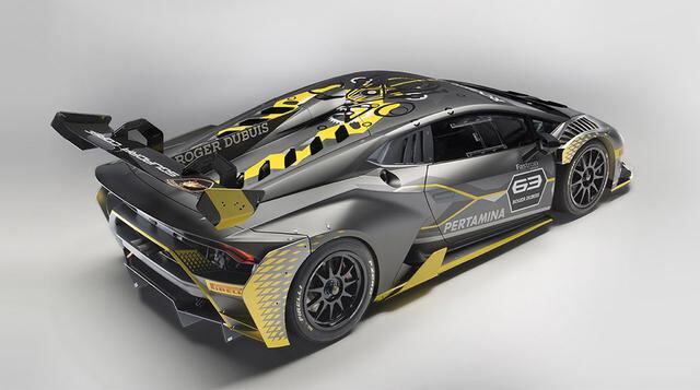 FOTO 5 | Bajo el capó trasero se esconde un motor de diez cilindros en uve, 5.2 litros y aspiración natural que produce un total de 611 CV transmitidos exclusivamente a las ruedas traseras a través de una caja de cambios secuencial de seis velocidades. (F