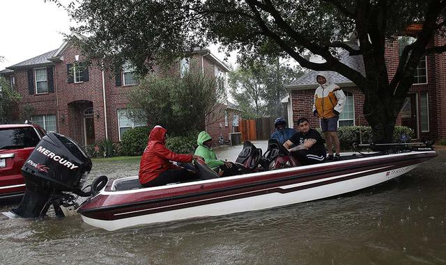 FOTO 9 | Analistas estimaron un impacto material de entre 30.000 millones y 100.000 millones de dólares, según Bloomberg. La mayoría de los daños no estarán cubiertos por seguros.