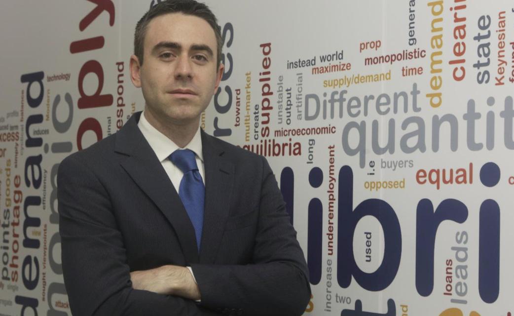 Jaime Reusche,  vicepresidente de Grupo de Riesgo Soberano de Moody’s.