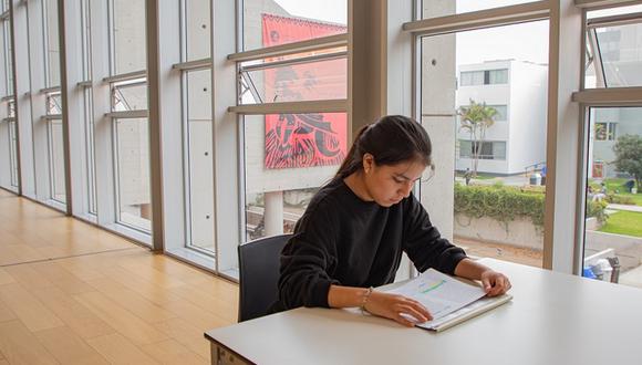 Más de 10,000 becas para estudios superiores en Perú y para maestrías en diversas universidades del mundo ofrecerá la Ficte que se desarrollará en Miraflores. Foto: Pronabec