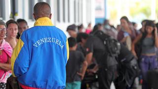 Más de 95,000 migrantes venezolanos pidieron refugio al primer semestre del año