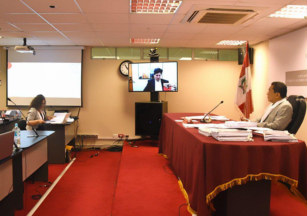 Edwin Oviedo participó en las audiecias vía videoconferencia, ya que permanece cumpliendo 18 meses de prisión preventiva en un penal de Chiclayo. (Foto: Twitter @Poder_Judicial_)