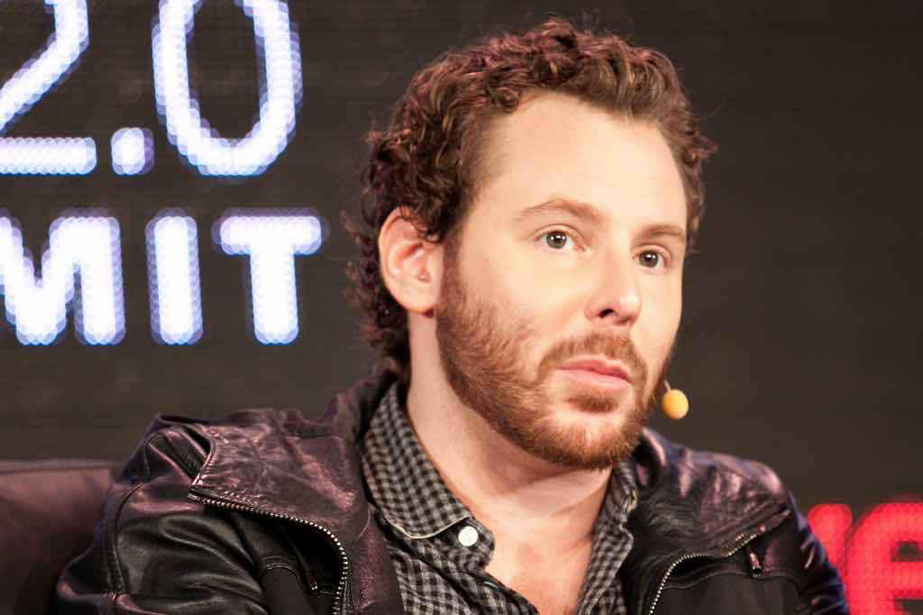 FOTO 1 | 10. Sean Parker – US$ 2,6 mil millones (€2,10 MM). El cofundador de Napster y el primer presidente de Facebook no perdió tiempo en hacer una fortuna. Siempre le gustaron las computadoras y a los 16 años fue arrestado por un incidente de hackeo. Debido a sus conocimientos en informática varias compañías contrataron sus servicios y le pagaban mucho dinero. El trabajo en Napster le enseñó todo lo que necesitaba saber y por eso asegura haber asistido a la Universidad de Napster.