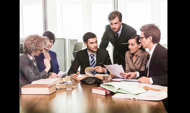 Fotos 10 | Ejercicio 10: Responsabilidades. ¿Qué responsabilidades te han asignado tus empleados? ¿Cómo te las han atribuido? ¿Son las que te corresponden? ¿Son las que tendrías que estar asumiendo? ¿Hay otras que te gustaría asumir, además, o en lugar de