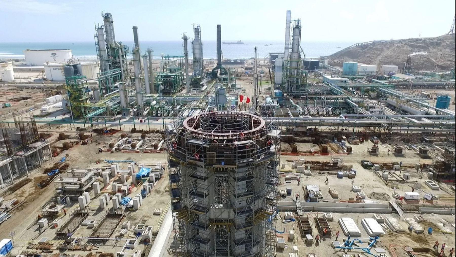 Además del contrato con CESCE por US$ 1,300 millones, que ya se acordó pero aún no se emite el dinero, solo queda una última emisión por US$ 600 millones prevista por la petrolera estatal para el segundo semestre del 2019 (Foto: Andina).