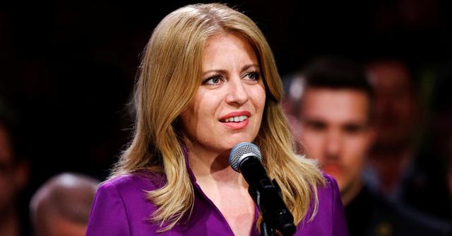 Foto 5 | La primera presidenta de Eslovaquia
En junio, la ex activista anticorrupción y abogada por los derechos LGBT+, Zuzana Caputova, se convirtió en la primera mujer presidenta de Eslovaquia. Los activistas LGBT+ esperan que pueda liderar cambios positivos para los derechos de los homosexuales y transgéneros en el país conservador. (Foto: Reuters)