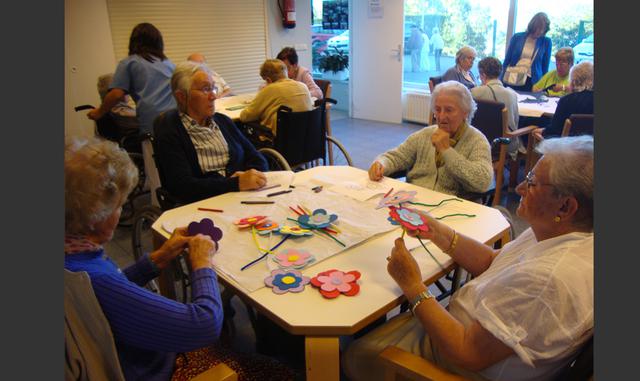 Foto 10 | Residencia para personas mayores: La apertura de tu propia casa a personas mayores que no quieren vivir solas puede ser un negocio rentable si no requieren el nivel de atención ofrecido por cualquiera de las instalaciones de vida asistida u hogares de ancianos.