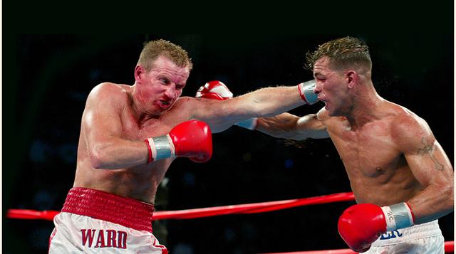 4. Micky Ward vs. Arturo Gatti I. Primera de las tres peleas que enfrentaron a estos dos luchadores, celebrada el 18 de mayo del 2002. Micky Ward se llevó el triunfo por decisión unánime luego de 10 asaltos. Gatti saldría vencedor de los encuentros siguie