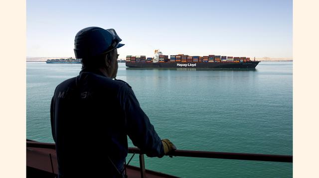 Según sus cálculos, el tráfico a través del canal aumentará por encima del incremento del comercio marítimo mundial, que se estima en un 3 % entre 2015 y 2016.