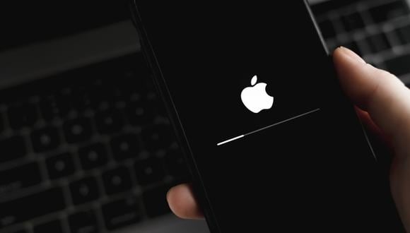 Apple registró fuertes ventas de sus portátiles Mac y sus iPad en el trimestre, debido a que muchos consumidores recurrieron a ellos para trabajar, aprender y entretenerse durante la pandemia. (Foto: Apple)
