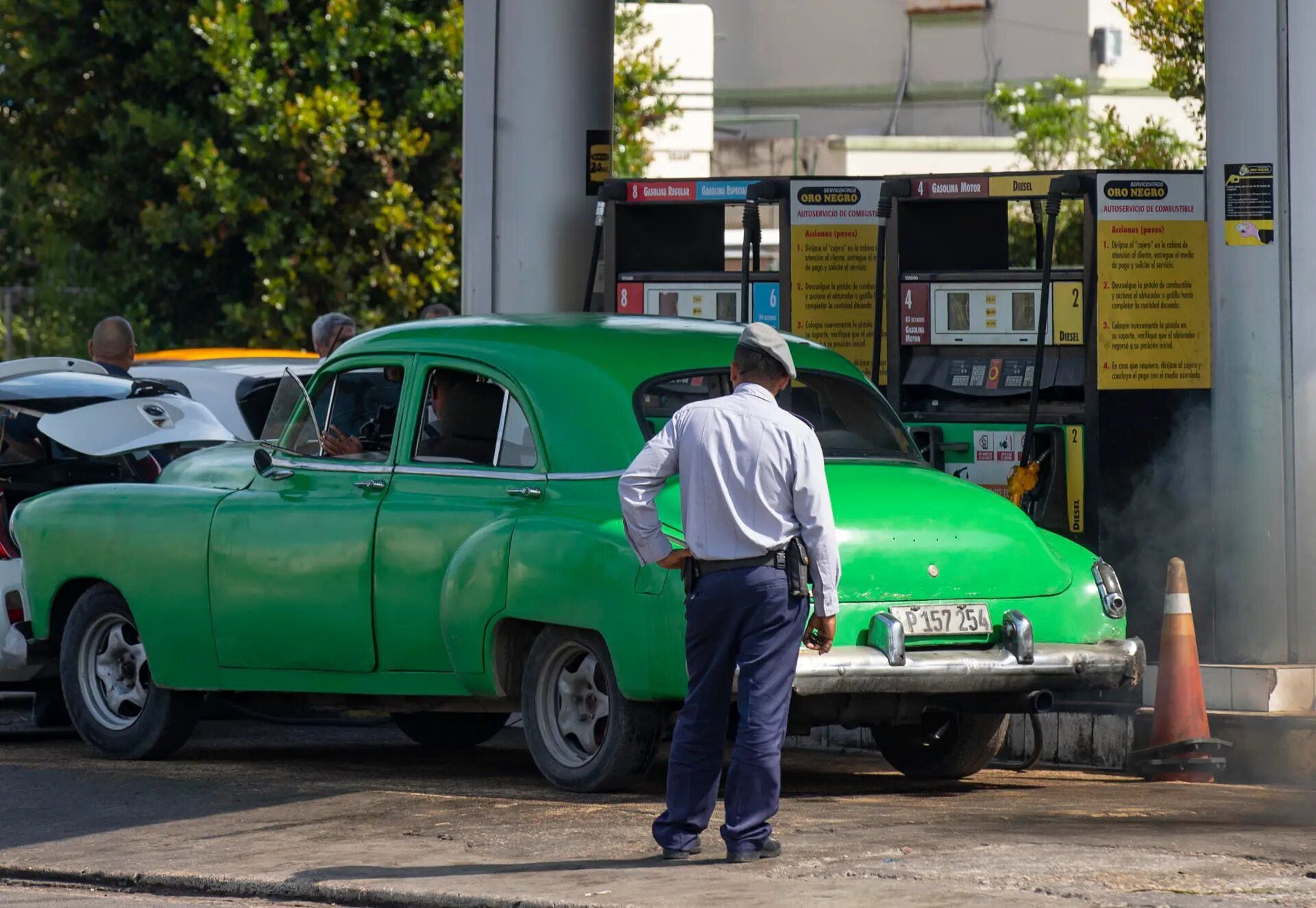 The fuel crisis in Cuba is 2 weeks old and without a close solution
