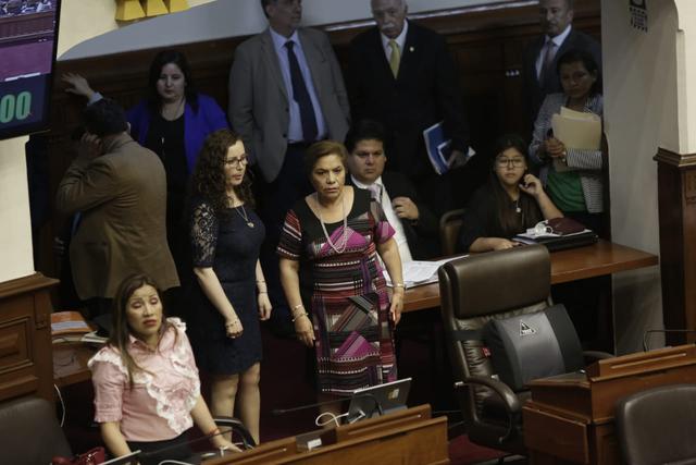 De Belaunde se mantuvo en su posición, a pesar de los reclamos.(Foto: Anthony Niño De Guzmán / GEC)