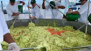 Con palta peruana logran récord del tazón de guacamole más grande del mundo 