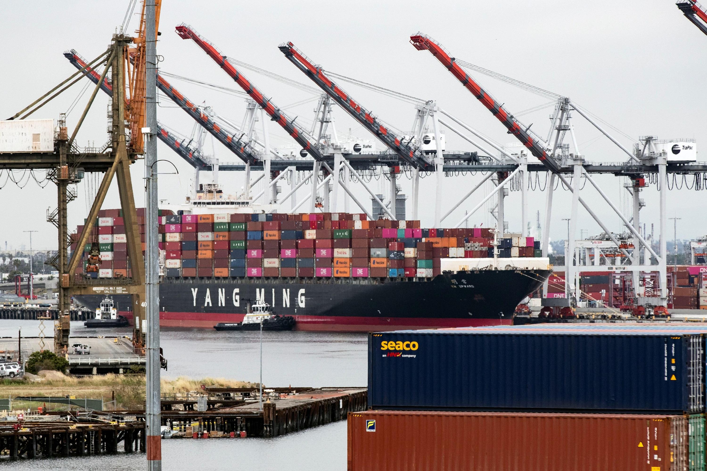 El incremento en el impuesto aduanero incluye a un amplio número de bienes de consumo e intermedios provenientes de China. (Foto: EFE)