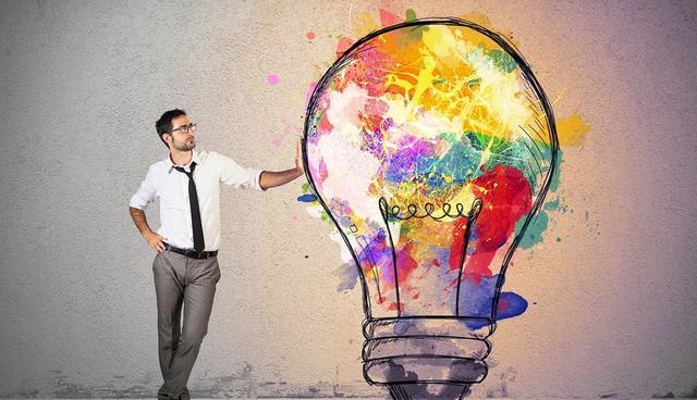 FOTO 9 | 9. Director creativo global
Salario: entre 258,000 y 280,000 dólares (de 5.2 a 5.7 millones de pesos)
El director creativo global lidera al equipo de diseñadores, tecnólogos, estrategas, escritores y cineastas que dan forma a la marca Google. Eso significa que crearías experiencias interactivas, campañas de mercadotecnia, películas y productos que definan la voz de Google y sus marcas secundarias, como Chrome y Nexus.