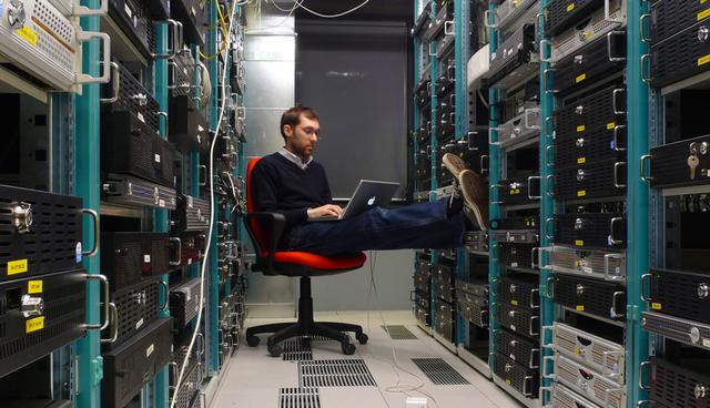 Foto 7 | Puesto 7. System Administrator. Administrador de sistemas es la persona que tiene la responsabilidad de implementar, configurar, mantener, monitorizar, documentar y asegurar el correcto funcionamiento de un sistema informático (Foto: trabajaeneuropa)