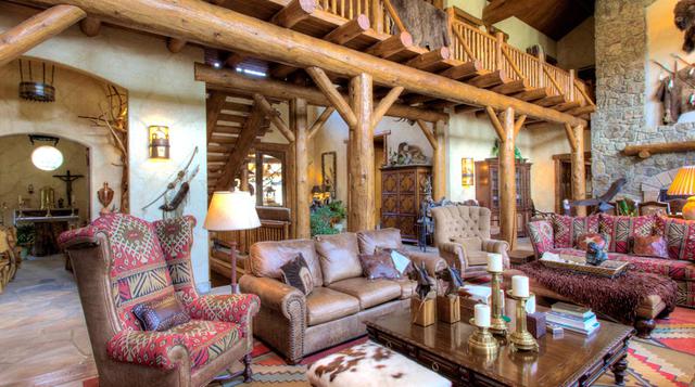 Posee siete dormitorios, ocho chimeneas, sala de cine, zona de recreo y saunas. (Foto: Ranchsellers)