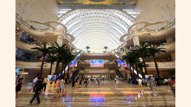 Parece que tanto China como los Emiratos Árabes Unidos, siguen en su particular lucha para conseguir récords mundiales en construcción. (Foto: Ablturismo)