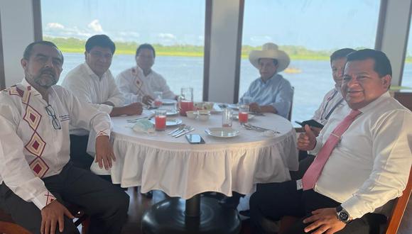 Guido Bellido junto al presidente Pedro Castillo y el ministro de Trabajo, Iber Maraví, en Iquitos. (Foto: @GuidoPuka)