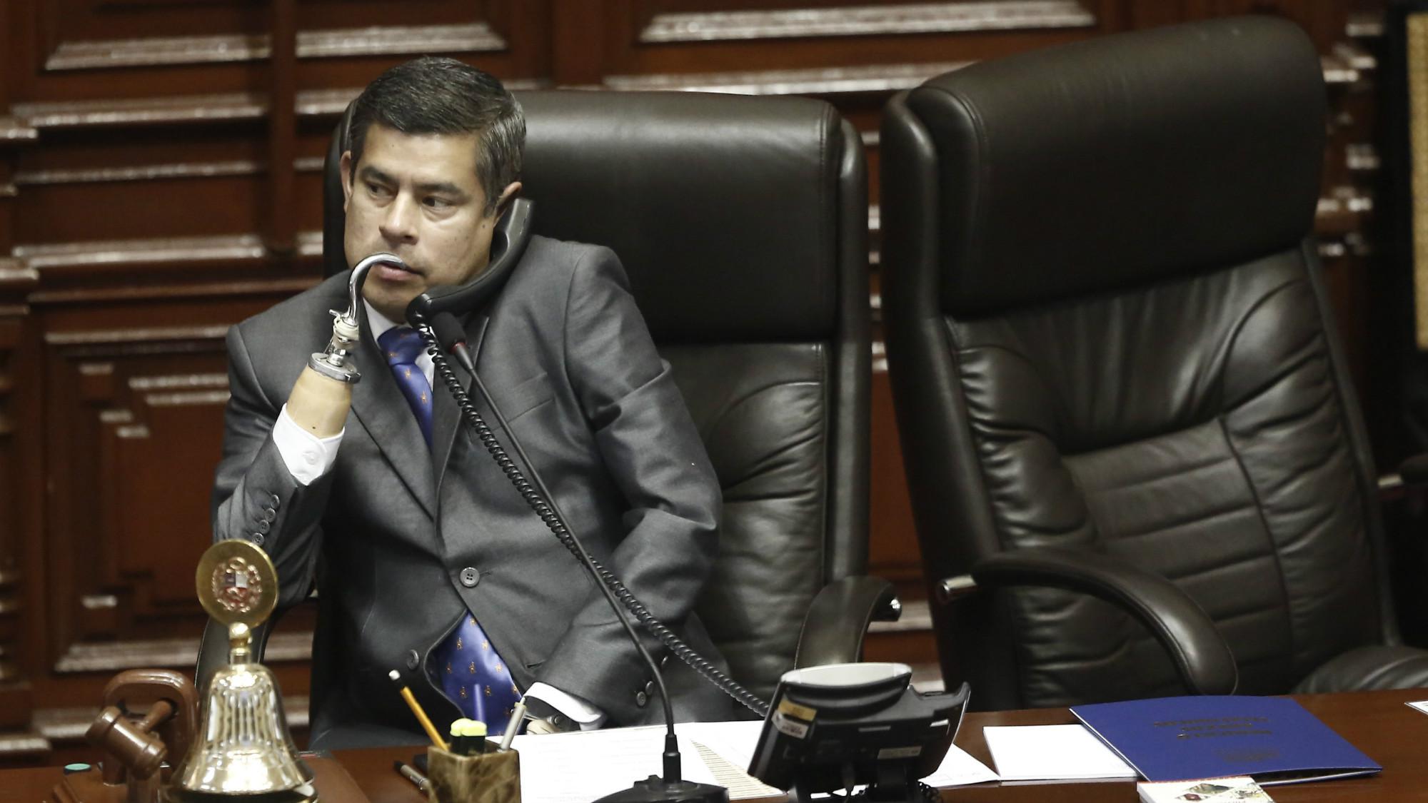 Luis Galarreta. El presidente del Congreso señaló el 22 de diciembre que "sería lamentable que se haya negociado el indulto por la vacancia. Alberto Fujimori no respalda blindajes". (Foto: USI)