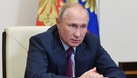 Vladimir Putin destacó la postura común de Moscú y Lima sobre cuestiones tan importantes como la lucha contra el terrorismo, el crimen organizado y el tráfico de drogas. (Alexey NIKOLSKY / Sputnik / AFP)