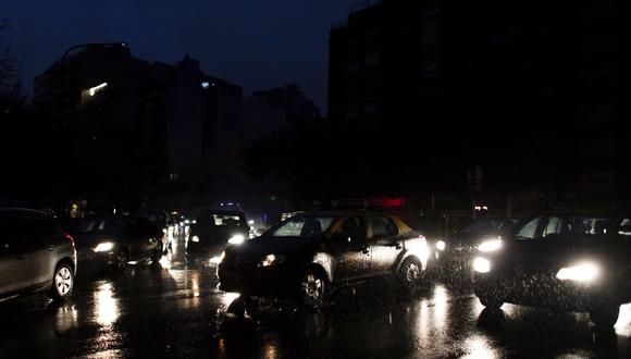 El apagón afectó gran parte de Argentina, Uruguay y Paraguay, aunque en este país durante solo un momento. (Foto: AP)