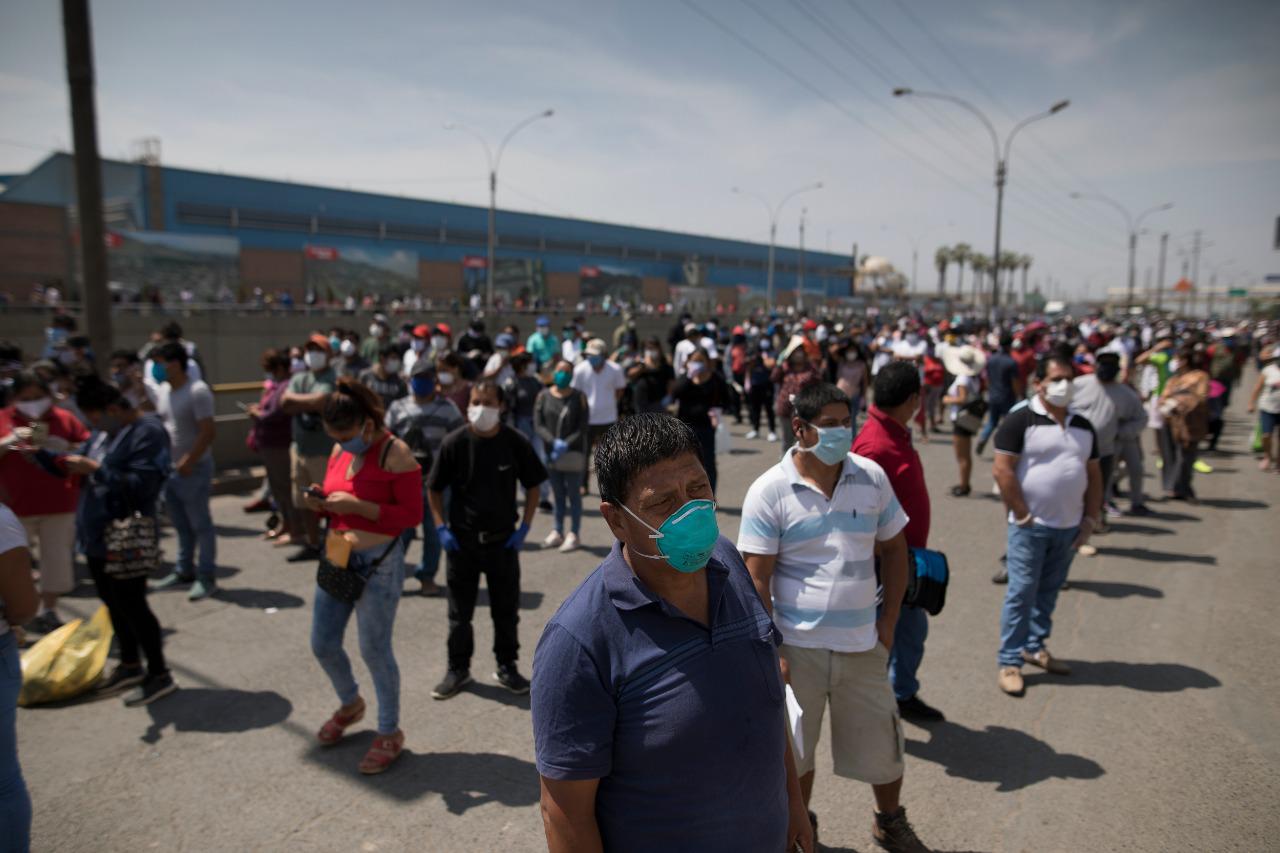 En el país el 72% de hogares no tiene servicio de internet en casa. (Foto: GEC)