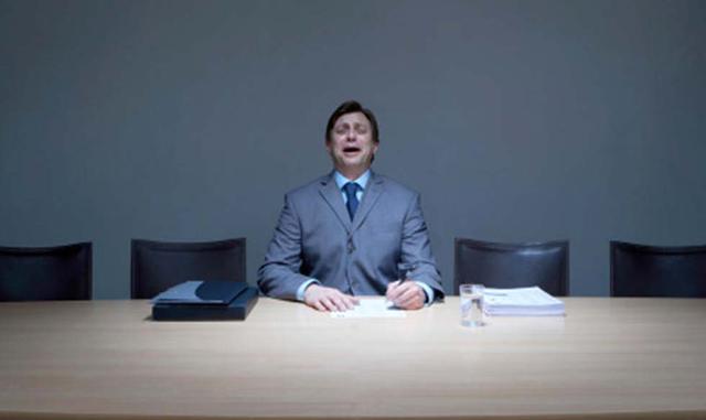 Ignorar a los clientes y estar enamorados de su idea (14%). Ignorar a los usuarios es una forma probada y verdadera de fallar. Igual que se decía en el apartado de la competencia, ocurre a veces que los emprendedores pasean su empresa como si se tratase d