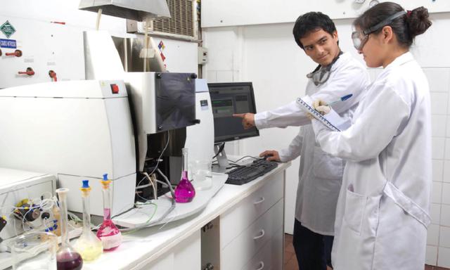 Primera carrera mejor pagada: Procesos Químicos y Metalúrgicos. Carrera ubicada en el área de Ingeniería Minera, Metalurgia y Petróleo. Los recién egresados de Tecsup (Lima) son los que reciben mayores ingresos (S/ 4,458) entre los graduados de institutos