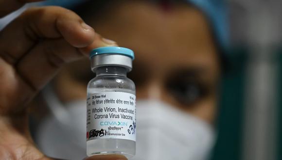 COVAXIN es una de las dos vacunas aprobadas para uso de emergencia en India, aunque aún no se han publicado los datos de eficacia de su ensayo de última etapa. (Foto: AFP)