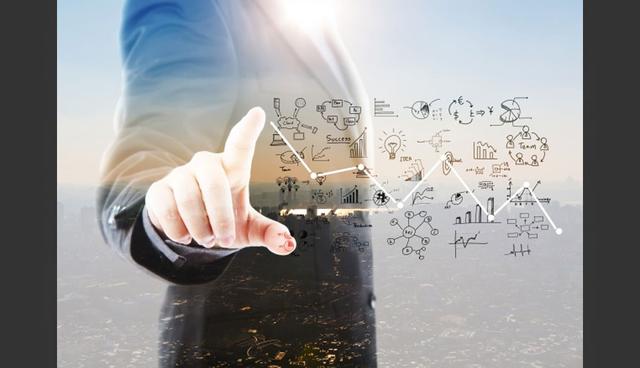 FOTO 10 | 10. Core competence, core business, ventajas competitivas... ¿es todo lo mismo?
No. Una ventaja competitiva puede o no ser un core competence. Por ejemplo, tener bajos precios, una planta utilizada en su capacidad óptima, varias bocas de atención al cliente, pueden ser ventajas competitivas. Cualquiera de ellas puede ser imitada, con los recursos suficientes. Pero si la ventaja pasa, por ejemplo, por personal especialmente entrenado en mi producto, porque participó en el desarrollo, o realizó y realiza una capacitación intensiva que me aventaja del resto, esto sí lo es. Estoy ubicado en una posición que nadie puede copiar de inmediato, y que si la protejo (continuando la inversión en ella) mantengo la brecha que me separa de los competidores. (Foto: Freepik)