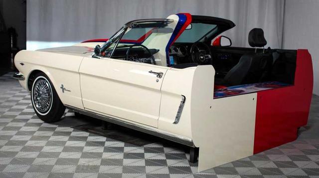 Cuando el Mustang fue lanzado, no existía ningún registro de sus patentes de diseño. Después de que el auto probó ser un gran éxito sus patentes fueron consideradas. Muchas de esas patentes son ilustradas en el auto expuesto en el museo, que combina cerca