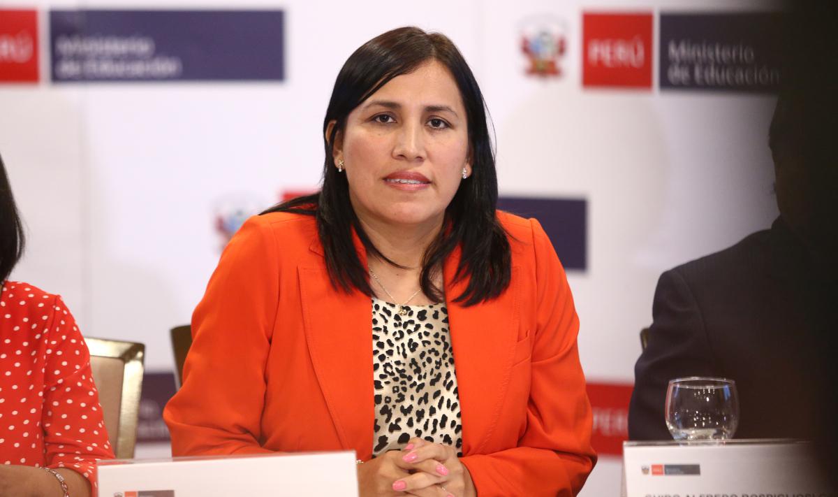 Ministra Flor Pablo espero que congresistas electos prioricen el interés de los ciudadanos por encima de las creencias y religiones. (Foto: GEC)